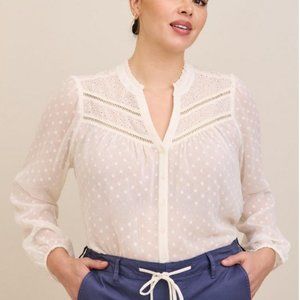 NWT Torrid Chiffon Ivory Color Dotted Blouse